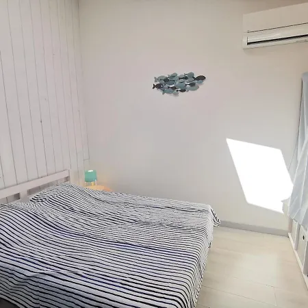 Villa Avec Son - Piscine Lagune - 10 Personnes *