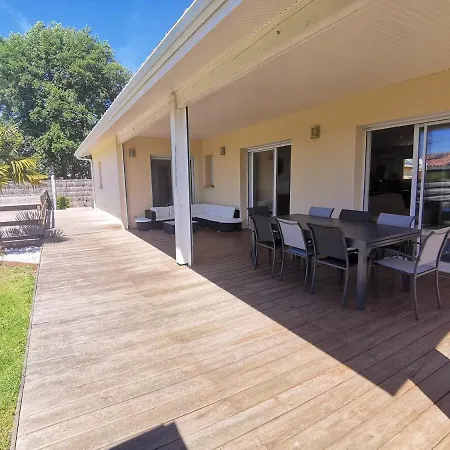 Villa Avec Son - Piscine Lagune - 10 Personnes *